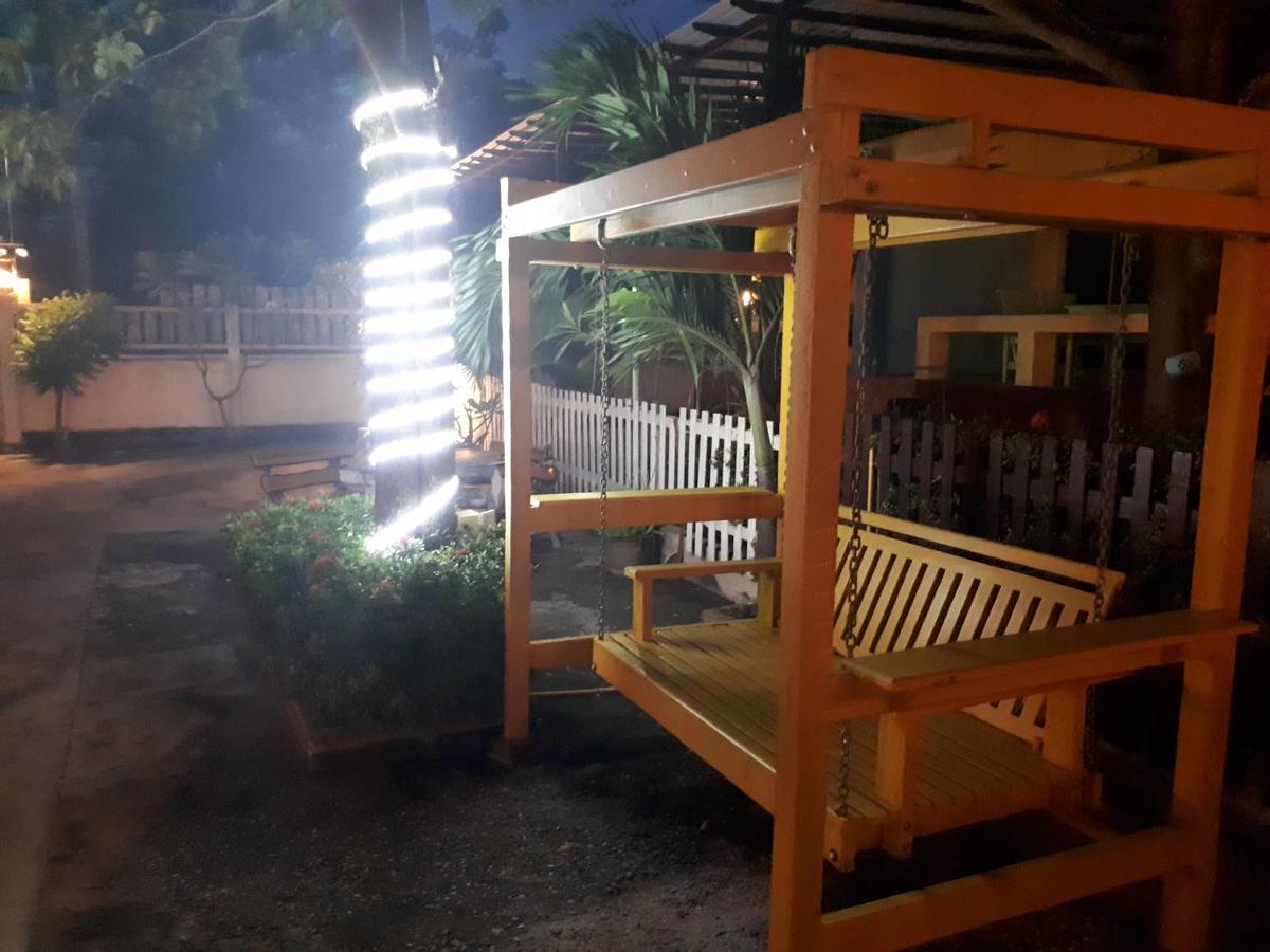 Insook Ko Larn Resort Eksteriør billede